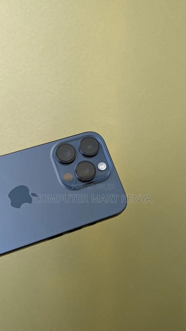 Apple iPhone 15 Pro 128 GB Blue - thumbnail 4