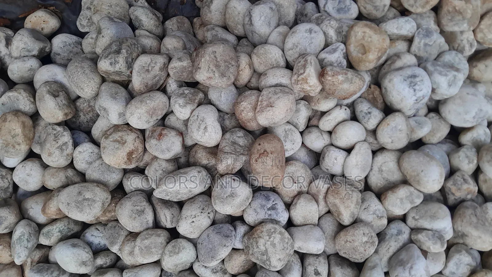 Riverbed Stones to Decorate Your Compound