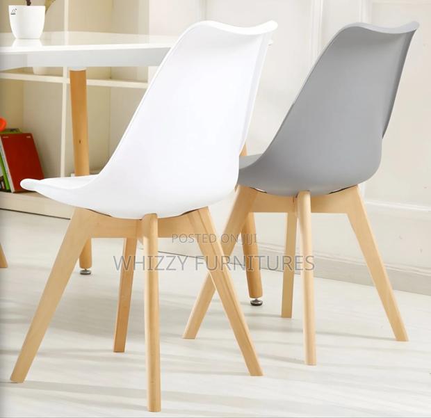 Cushion Padded Eames Chair