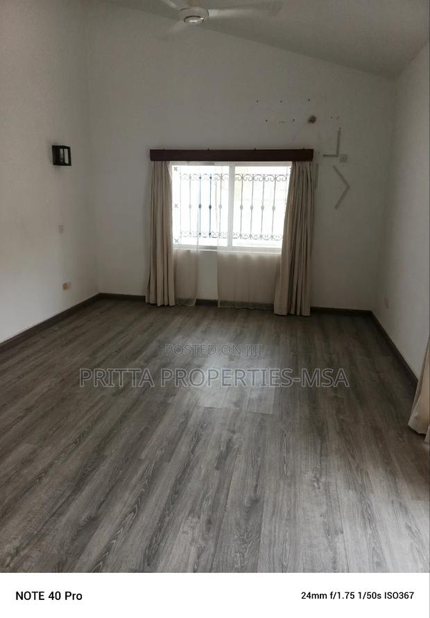 3bdrm Maisonette in Nyali for sale - thumbnail 14
