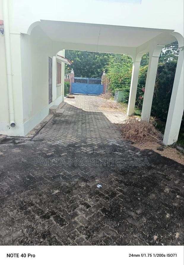 3bdrm Maisonette in Nyali for sale - thumbnail 19