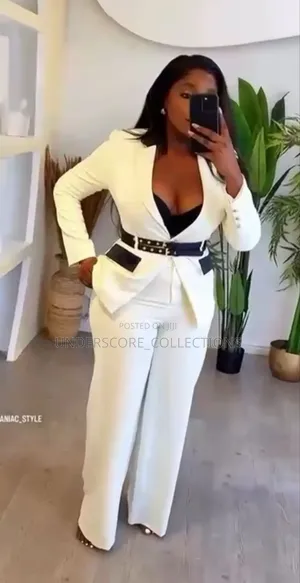 Ladies 2pc Set. Sizes Mlxl.