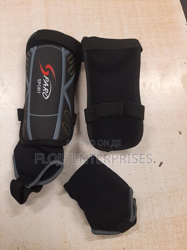 Shin Guard Sparo 6890 Black SML