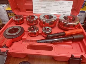 Ratchet Die Stock 1⁄2" to 2"