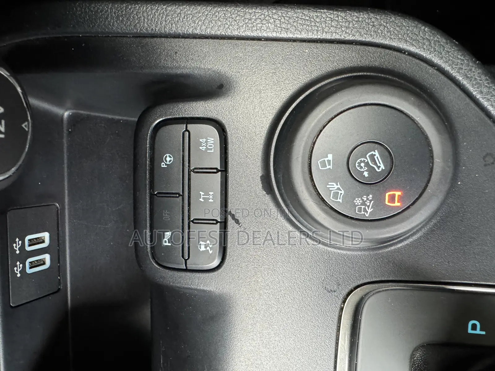 Ford Everest 2020 Silver
