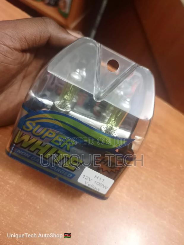 High-Performance H11 100W Car Yellow Lights - main view