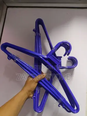Decent Cloth Hanger