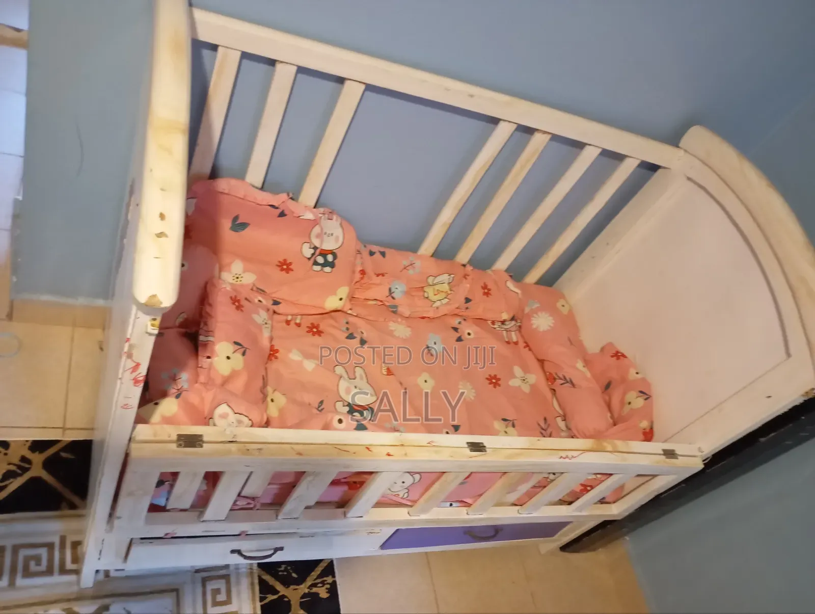 Baby Cot With Mattress and Pillows