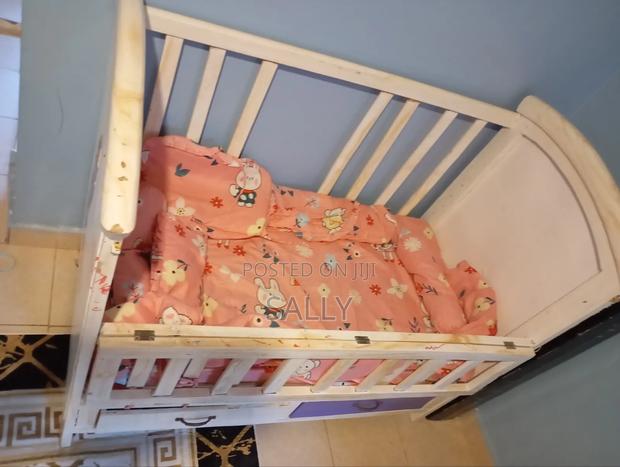 Baby Cot With Mattress and Pillows - thumbnail 2