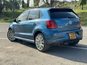 Volkswagen Polo 2016 Blue