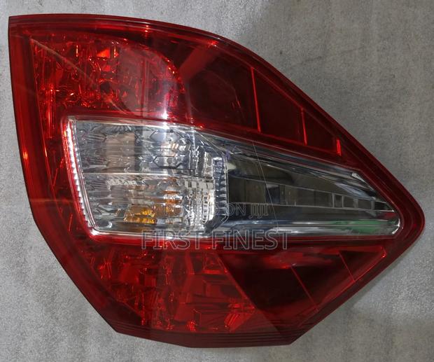 Honda Fit Shuttle 2012 Backlights