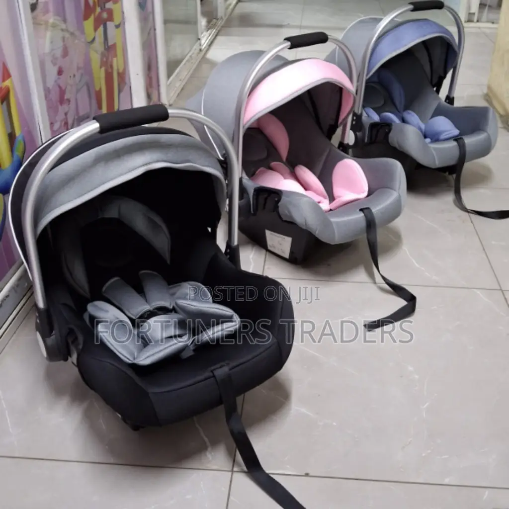 *Infants Carseat/Carrycot*