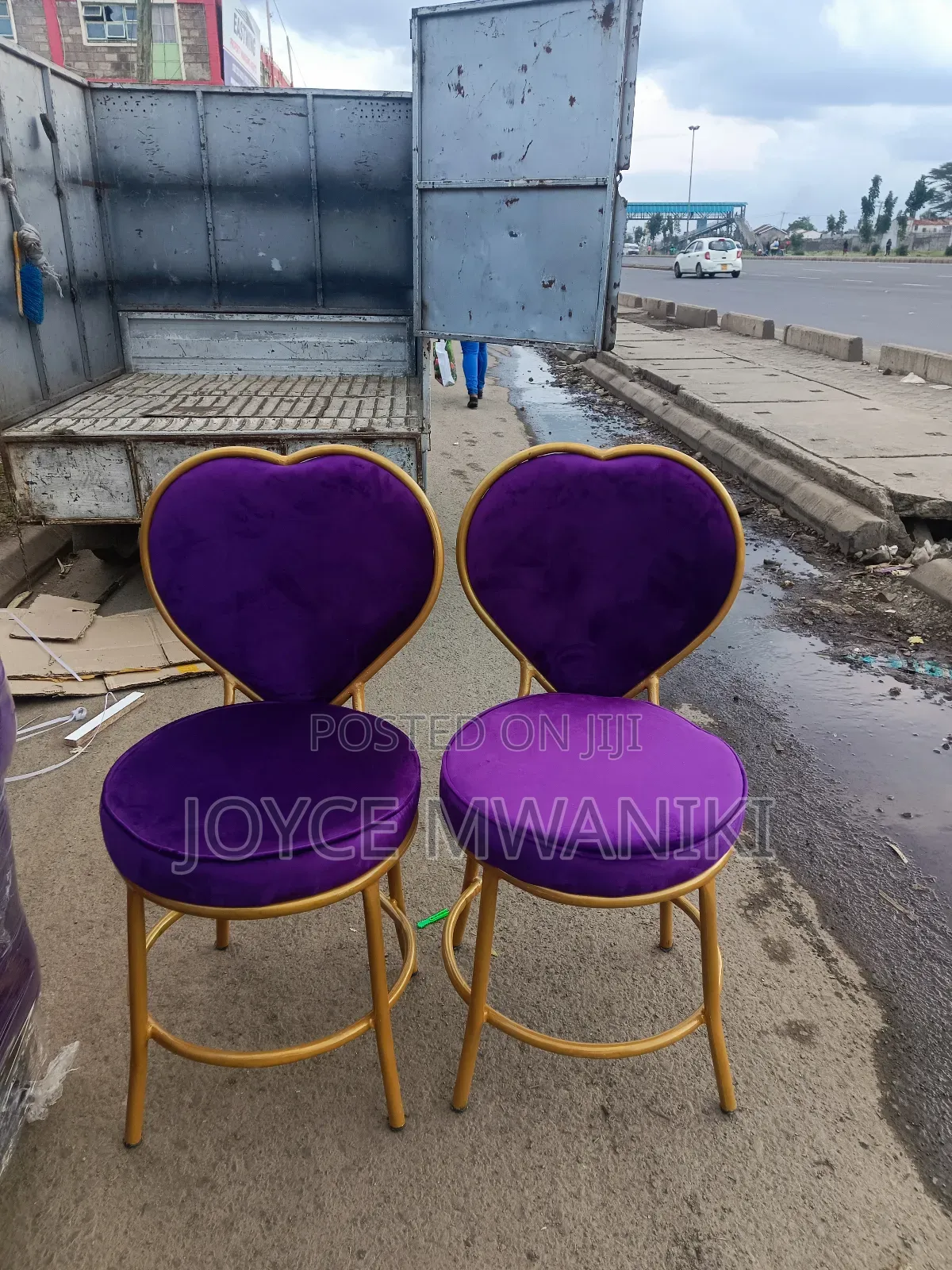 Manicure Love Seats, Purple Colour 