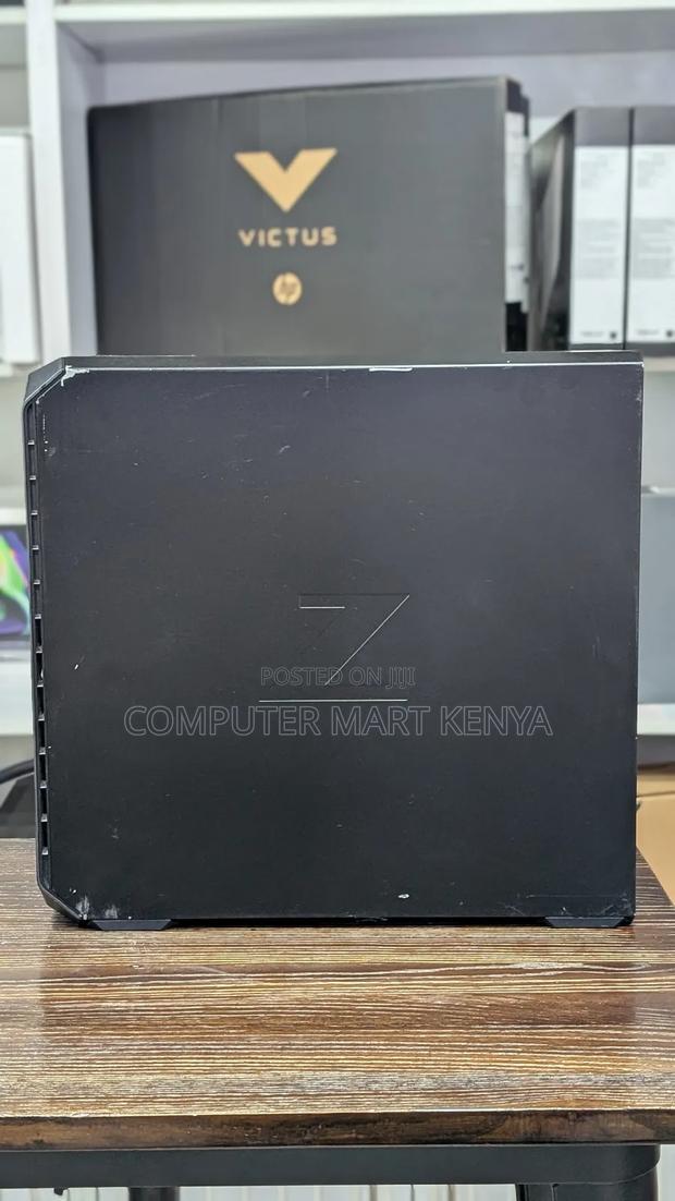 Desktop Computer HP Z6 32GB Intel Xeon SSD 512GB - thumbnail 3
