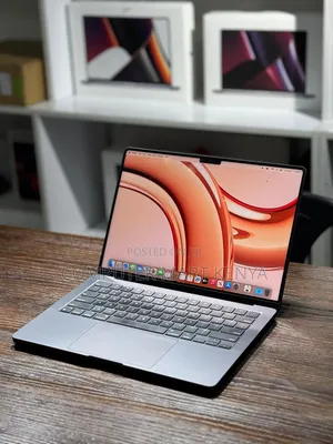 New Laptop Apple MacBook Pro 18GB Apple M3 SSD 512GB