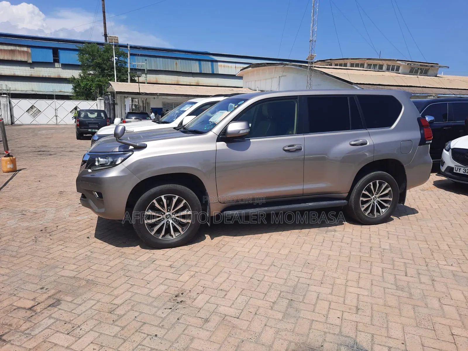 Toyota Land Cruiser Prado 2.8 2019 Gold