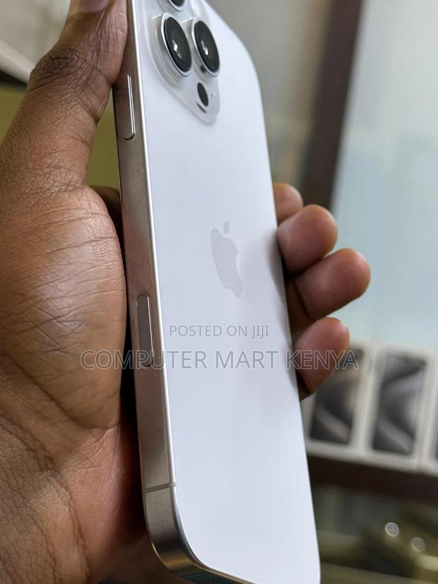 Apple iPhone 16 Pro Max 512 GB White - thumbnail 2