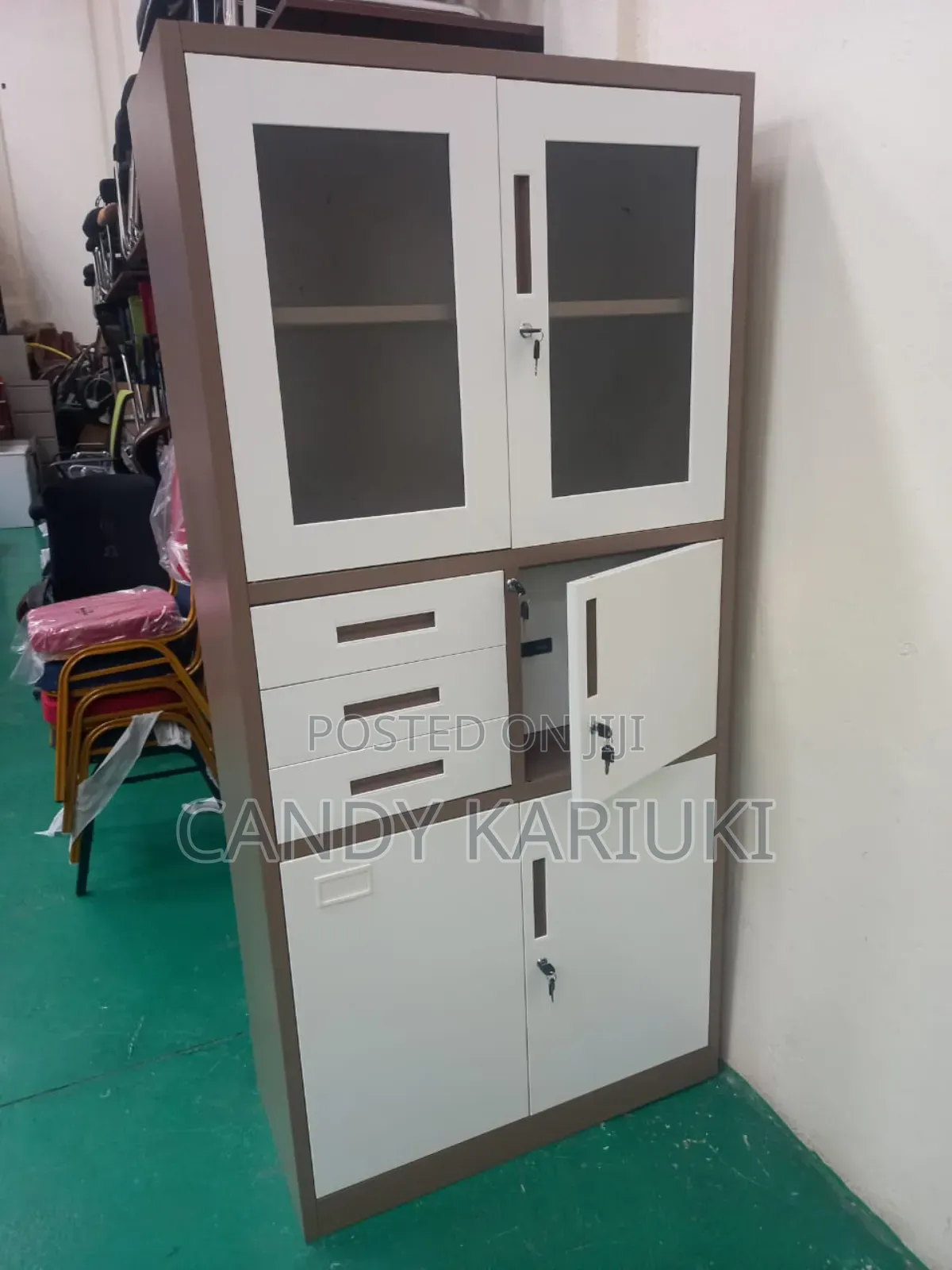 Spacious File Cabinet With Lockable Safe