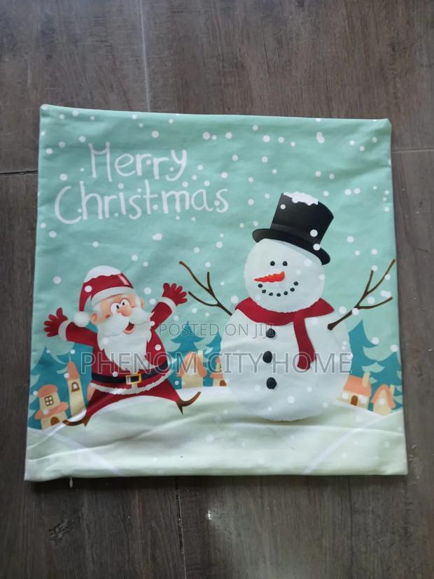Xmas Themed Pillow Cases - thumbnail 3