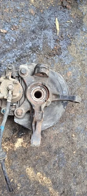 Wheel Hubs Mitsubishi Mirage.