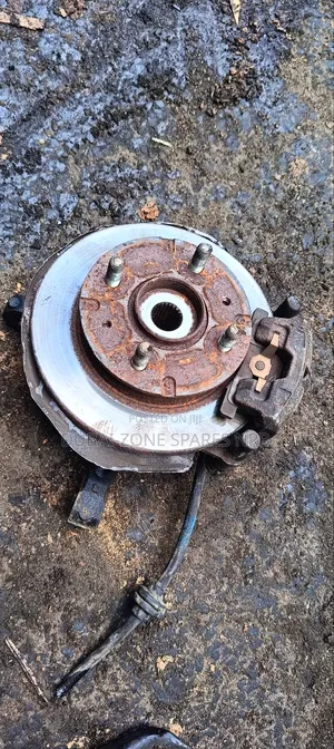 Wheel Hubs Mitsubishi Mirage.