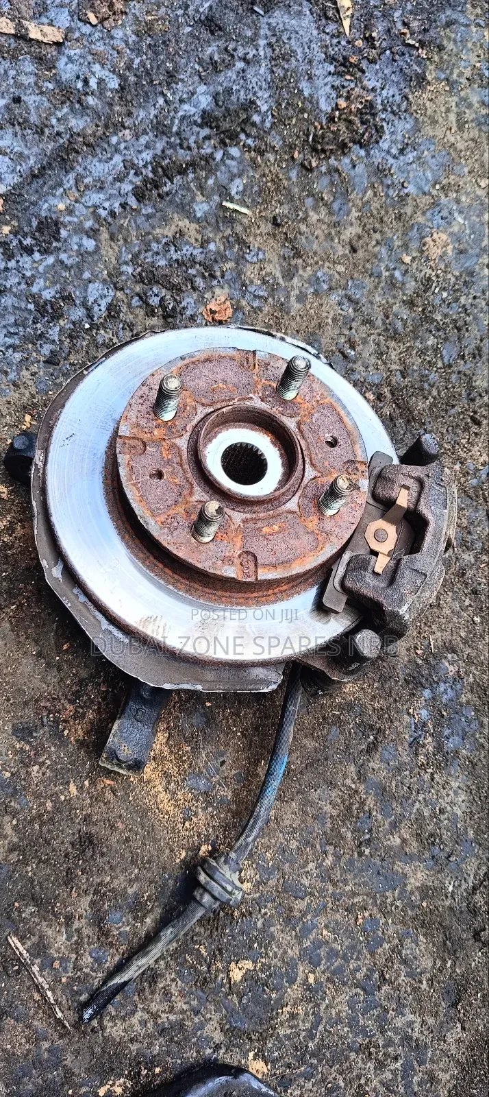 Wheel Hubs Mitsubishi Mirage.