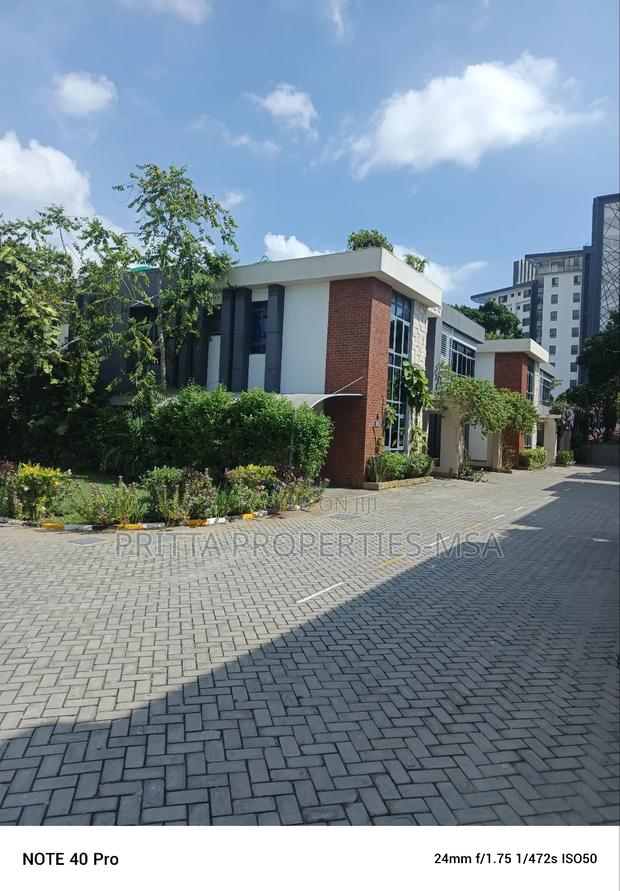 4bdrm Villa in Affluent Nyali for rent