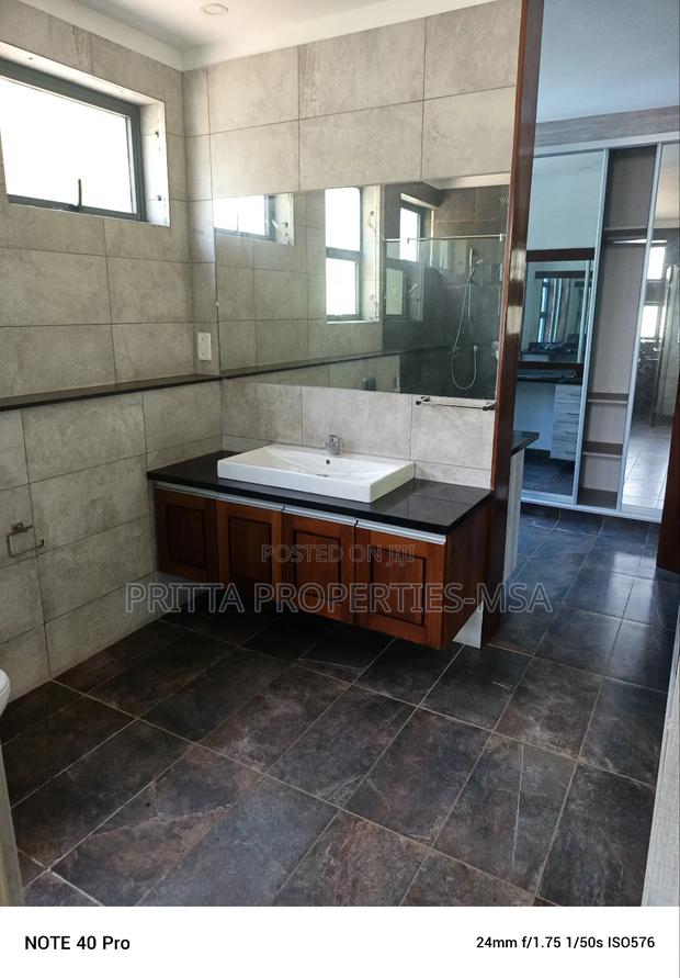 4bdrm Villa in Affluent Nyali for rent - thumbnail 17