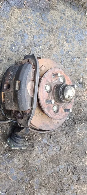 Complete Wheel Hubs Townace 3C And Available.