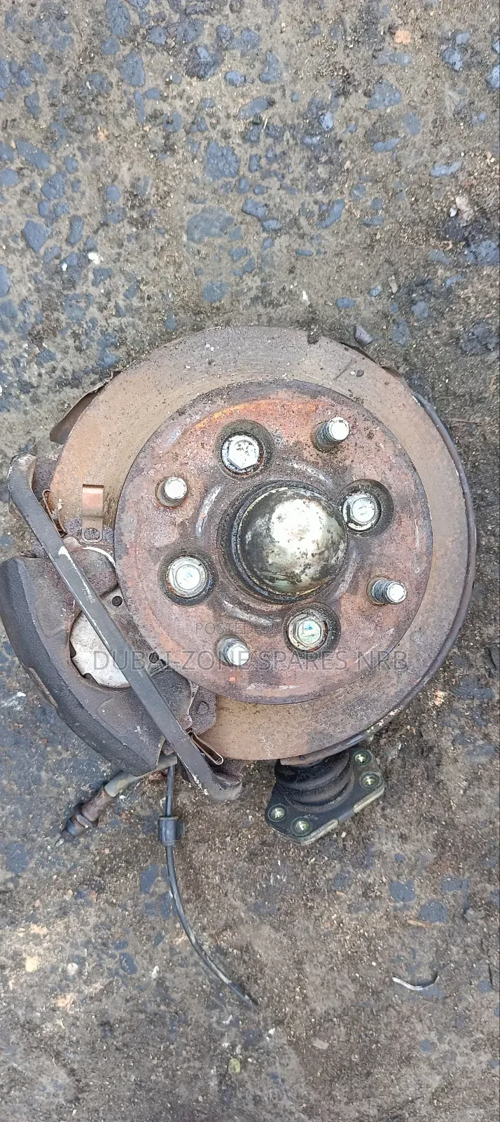 Complete Wheel Hubs Townace 3C And Available.