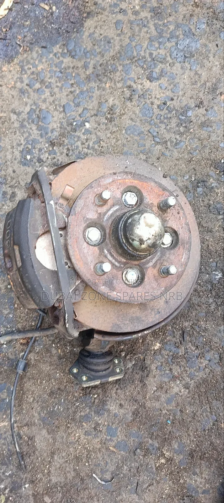 Complete Wheel Hubs Townace 3C And Available.