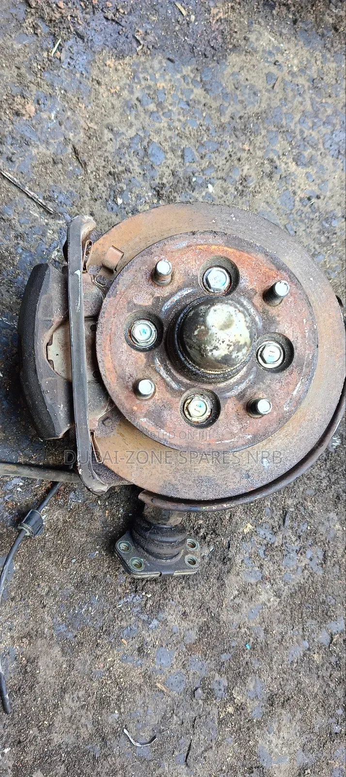 Complete Wheel Hubs Townace 3C And Available.