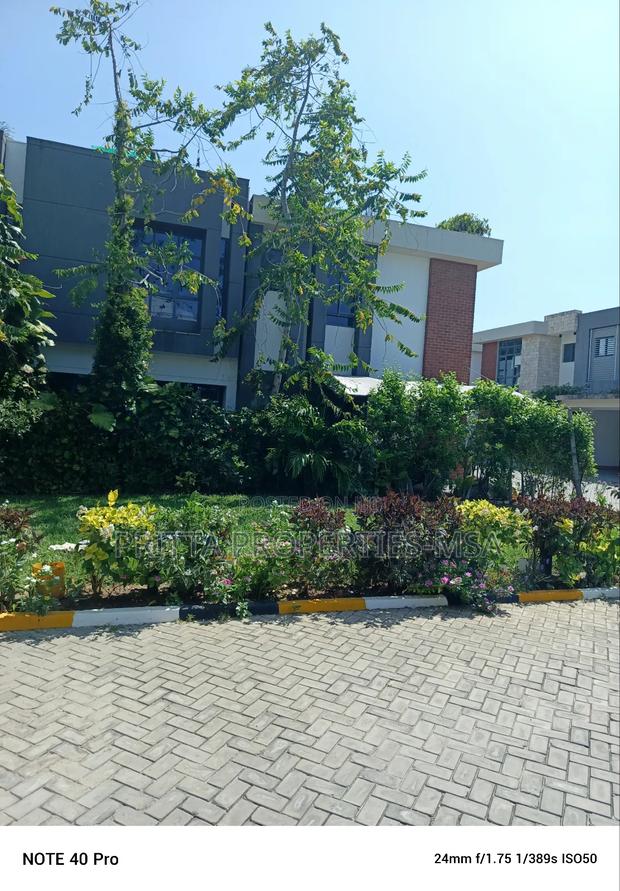4bdrm Villa in Affluent Nyali for rent - thumbnail 19