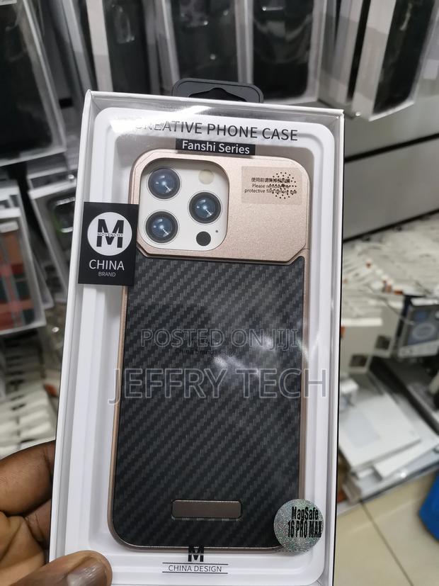 Carbon Fiber Case for Apple iPhone 16 Pro Max With Metal