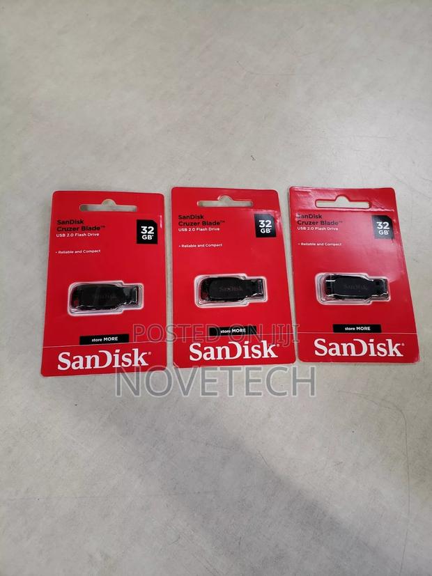Sandisk Cruzer Blade 32GB USB 2.0 Flashdisk Drive - main view