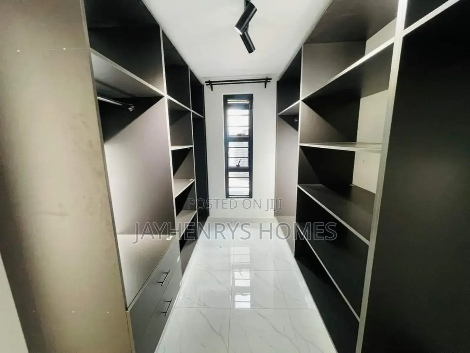 5bdrm House in Mugutha, Ruiru for sale