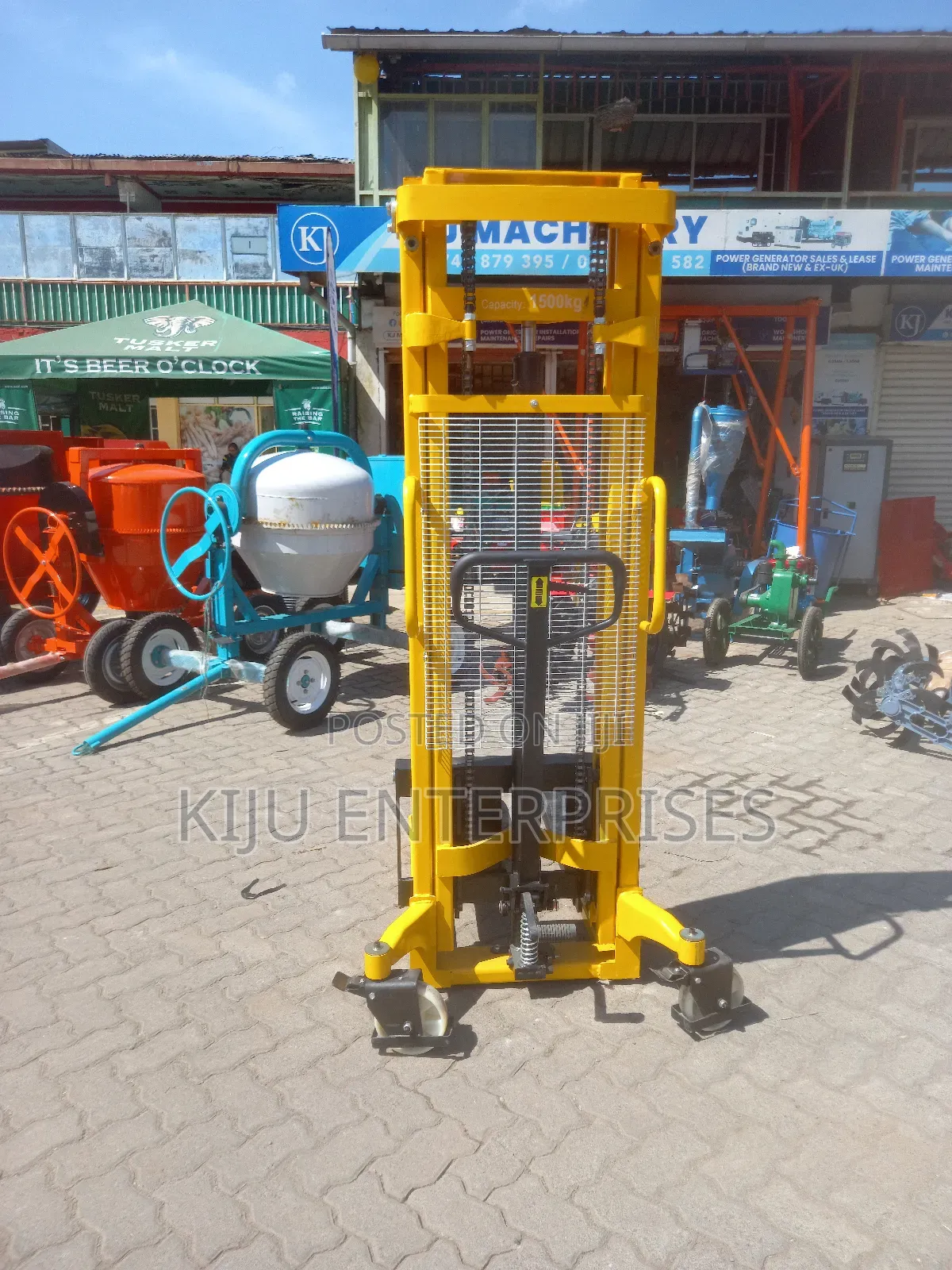 Stacker Lift 3000kg