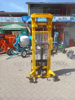 Stacker Lift 3000kg