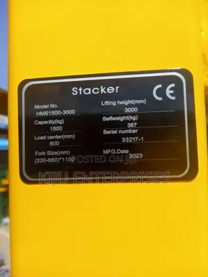 Stacker Lift 3000kg