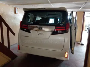 Toyota Alphard 2019 White