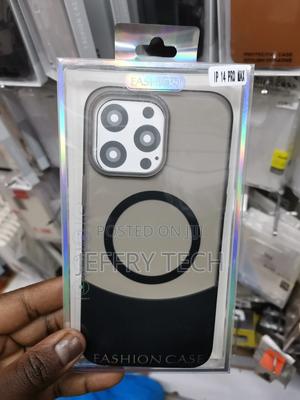 Magnetic Clear Case for iPhone 14 Pro Max With Camera Frame - thumbnail 2