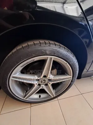 Mercedes-Benz C200 2016 Matt Black