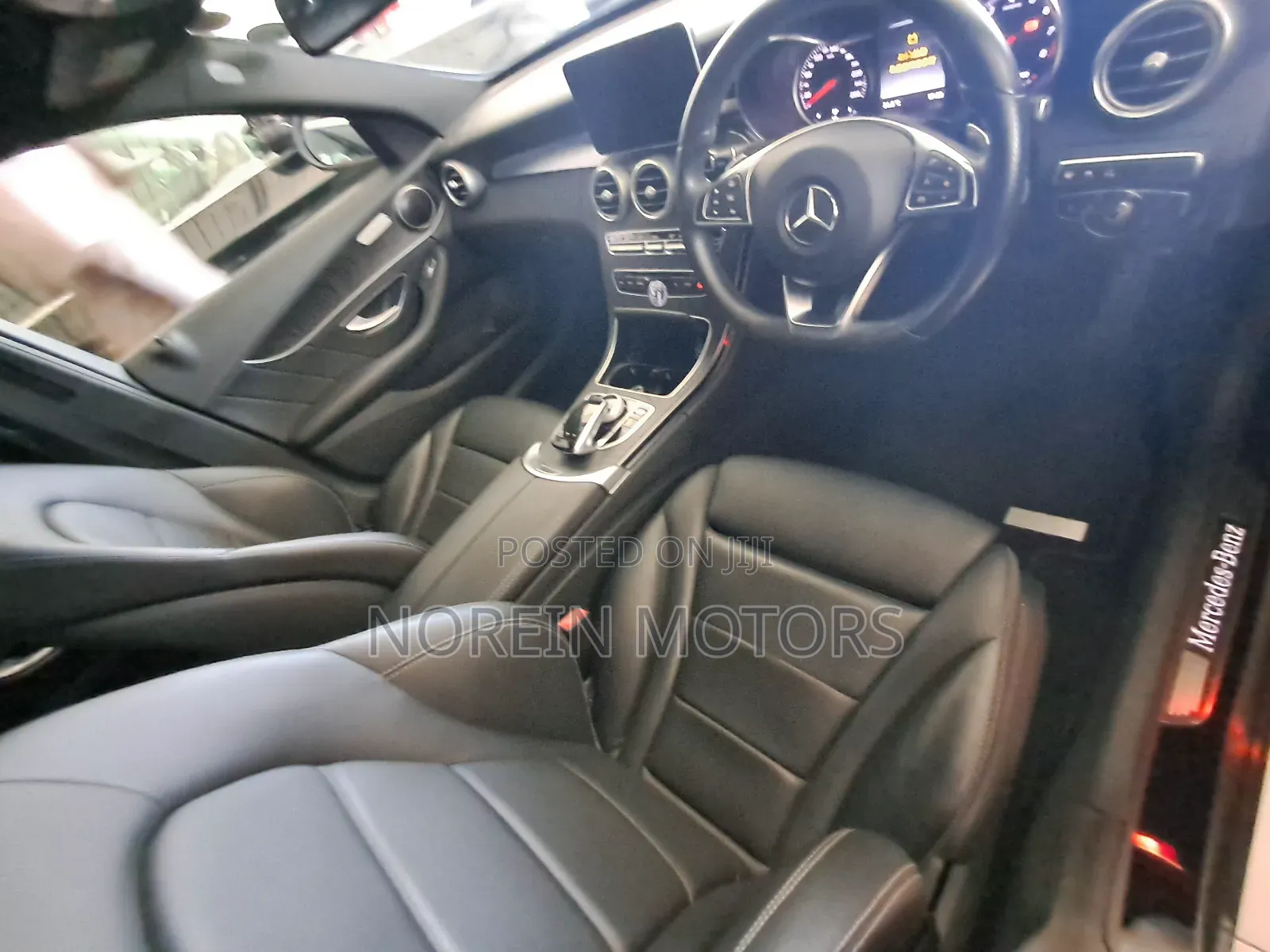 Mercedes-Benz C200 2016 Matt Black