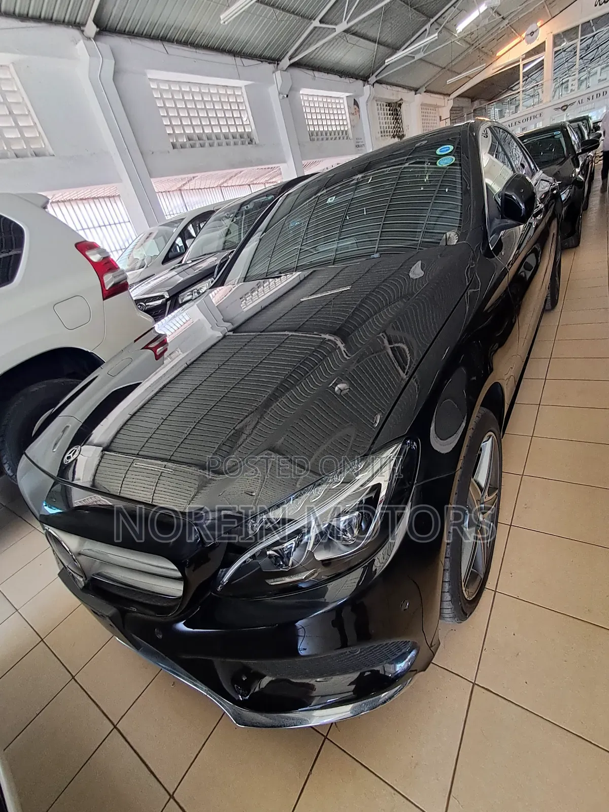 Mercedes-Benz C200 2016 Matt Black