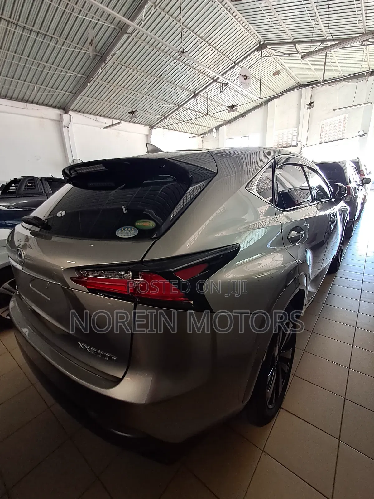 Lexus NX 300h Base 4x4 (2.5L 4cyl 2A) 2018 Gray