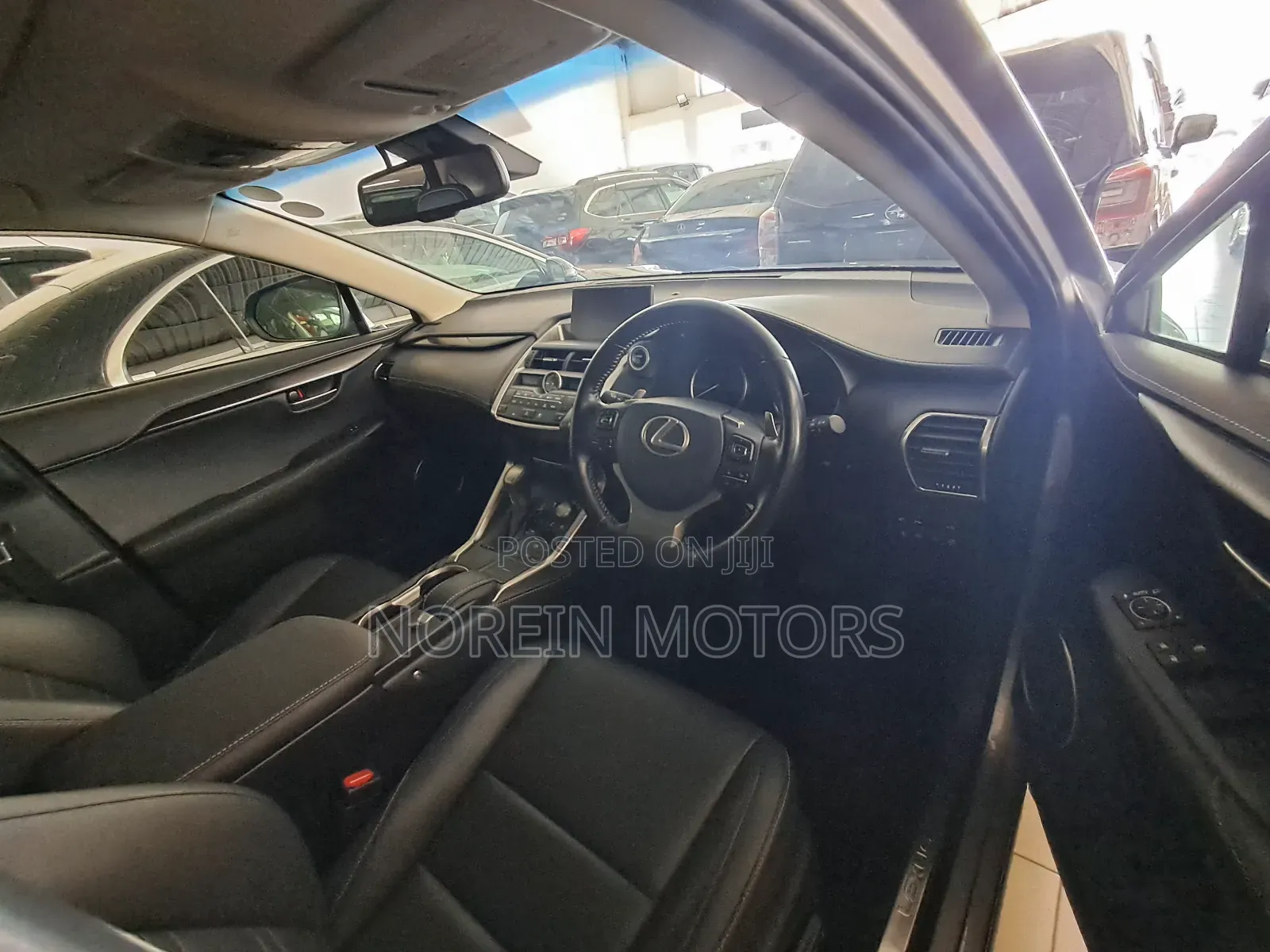 Lexus NX 300h Base 4x4 (2.5L 4cyl 2A) 2018 Gray