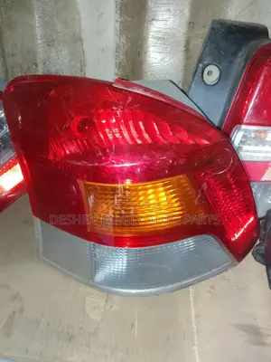 Toyota Vitz 2008 Tailing / Taillight