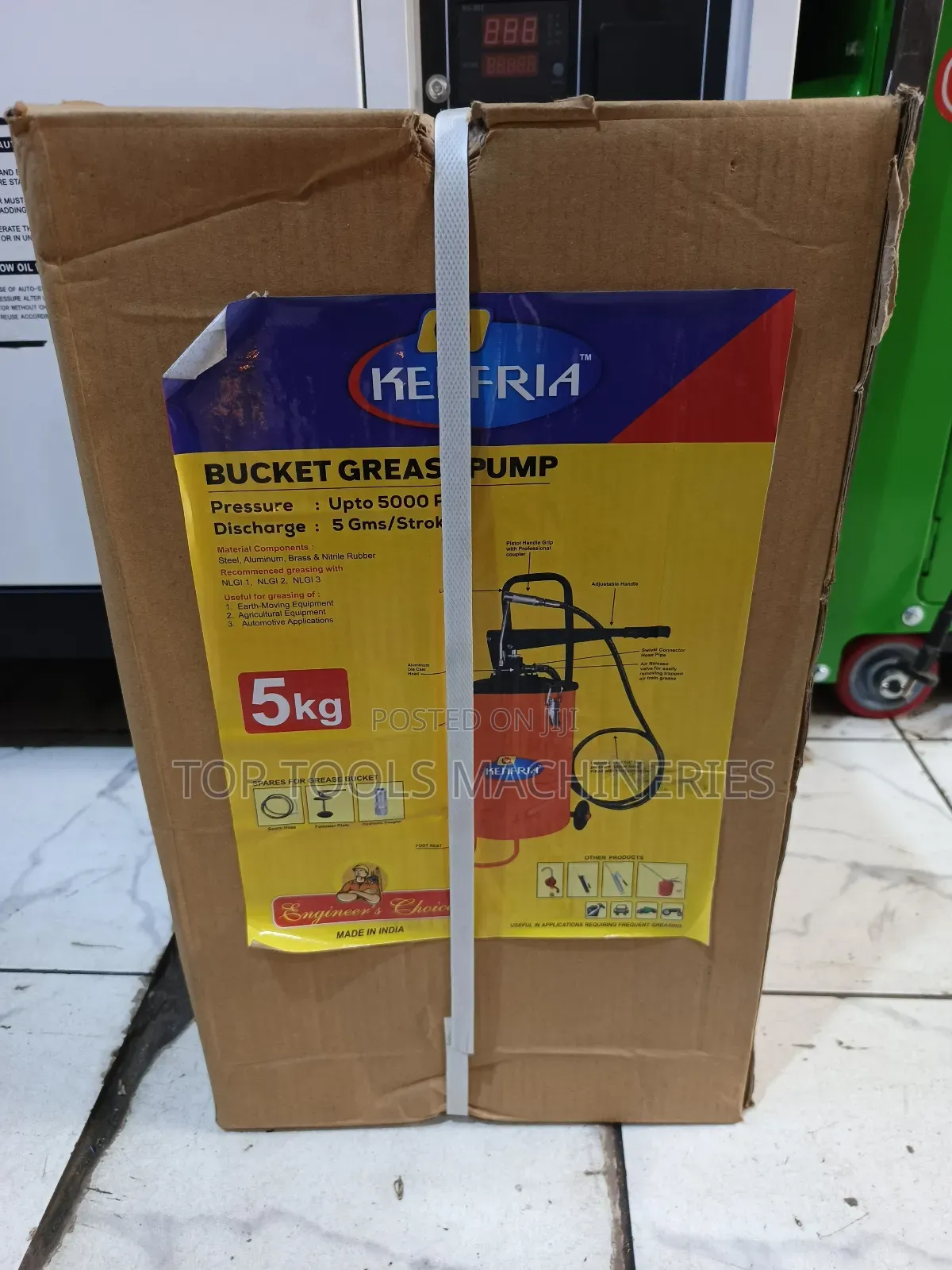 Grease Bucket/Pump 5kg With Wheels