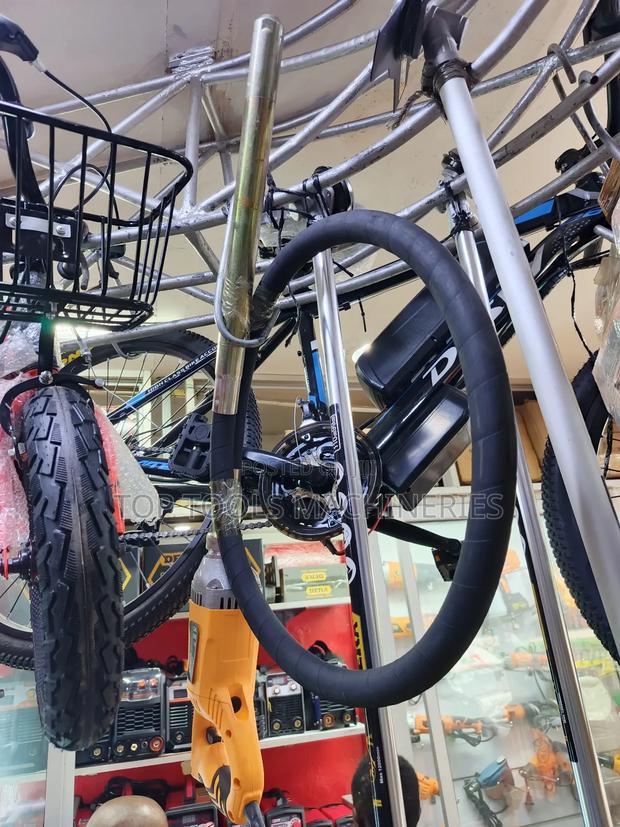 Hand Portable Poker Vibrator - main view