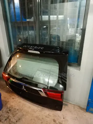 Exclusive Toyota Mitsubishi Outlander Boot
